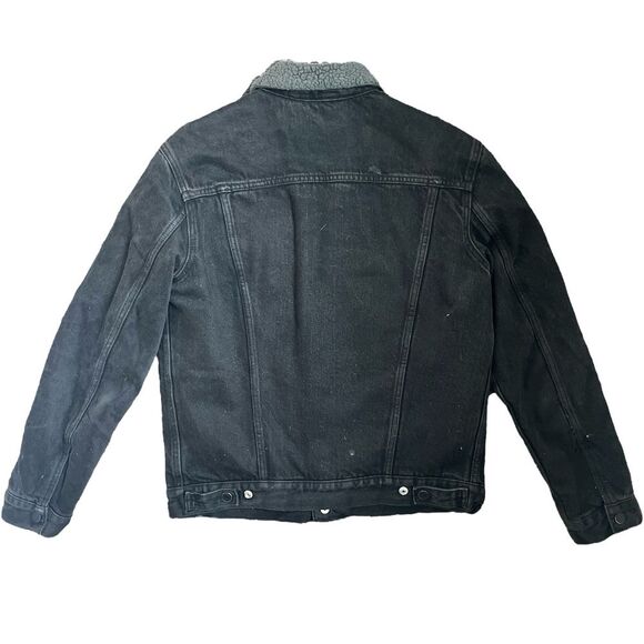 Levi's Denim Jacket Sherpa Lining and Collar Size Medium Black Wash - Picture 3 of 7